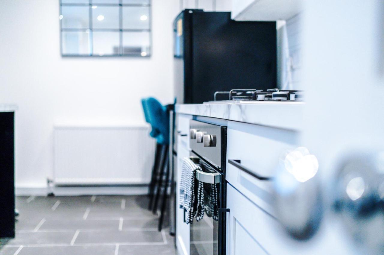3 Bedroom House Manchester Hosted By Mcr Dens ภายนอก รูปภาพ