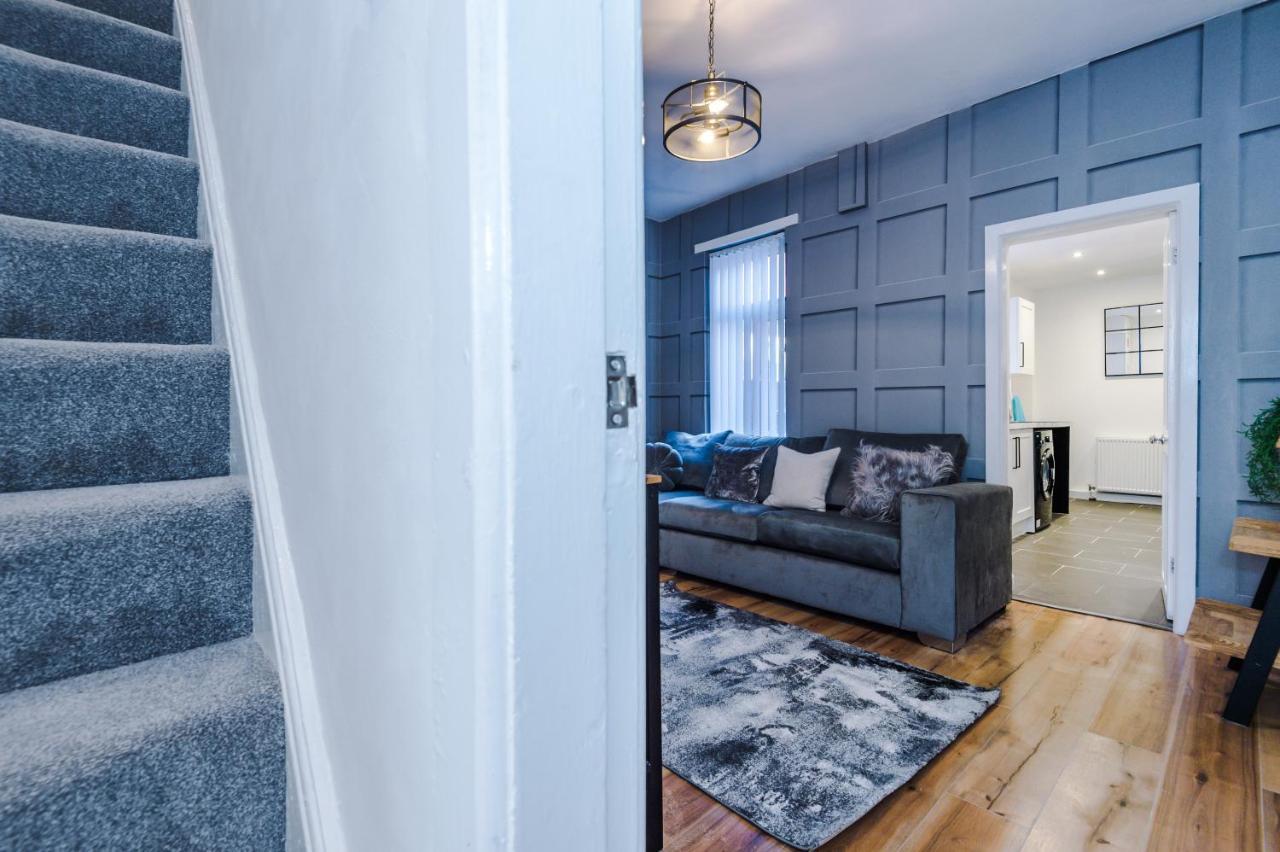 3 Bedroom House Manchester Hosted By Mcr Dens ภายนอก รูปภาพ